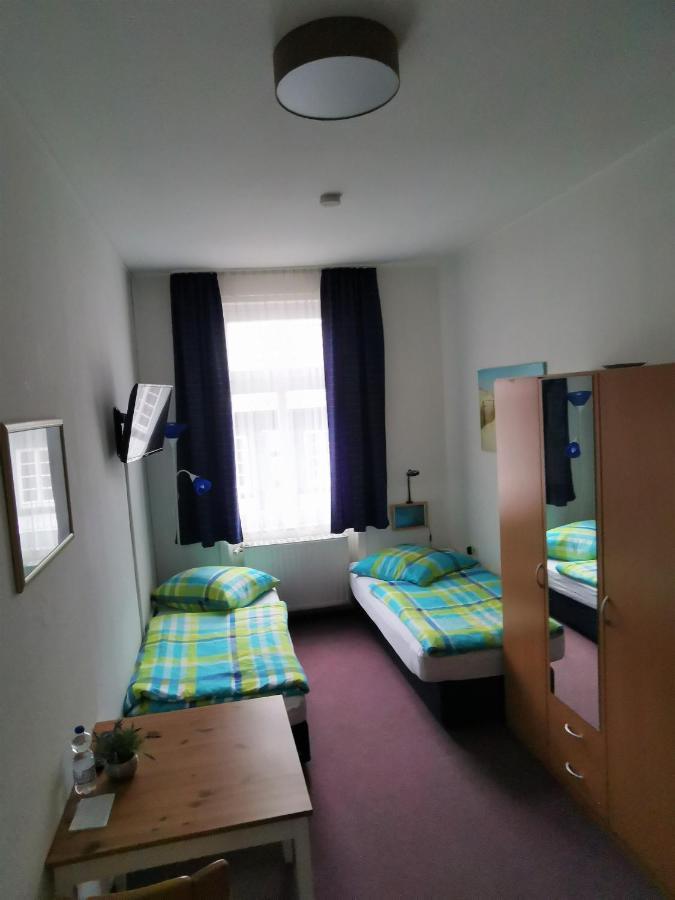 Hotel-Pension Zum Hirsch Hattersheim am Main Exteriér fotografie