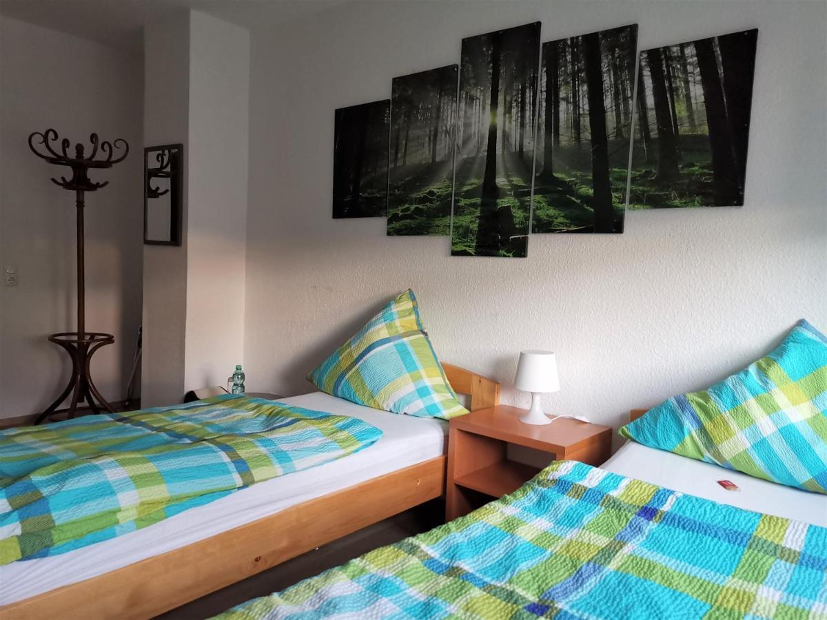 Hotel-Pension Zum Hirsch Hattersheim am Main Exteriér fotografie