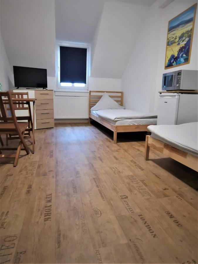 Hotel-Pension Zum Hirsch Hattersheim am Main Exteriér fotografie