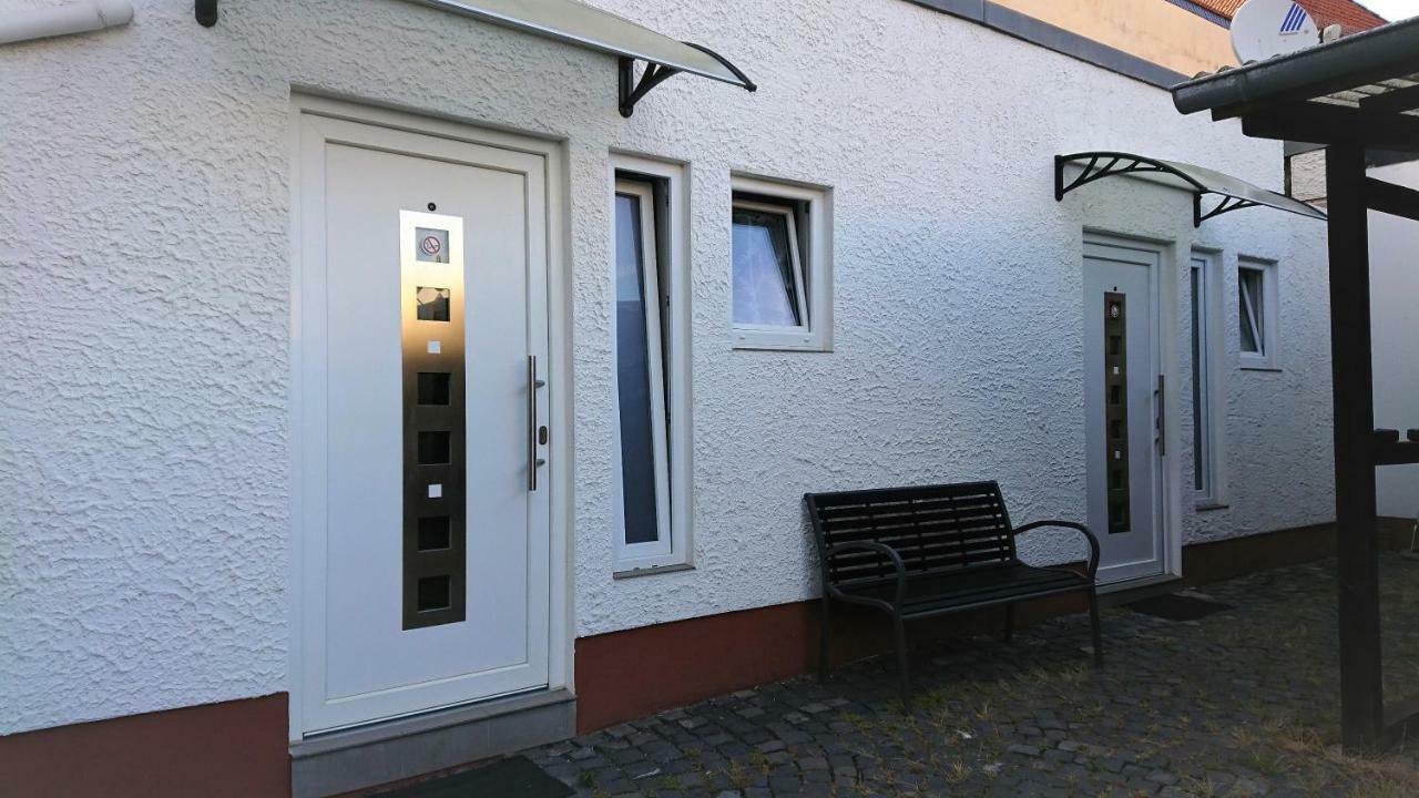 Hotel-Pension Zum Hirsch Hattersheim am Main Exteriér fotografie
